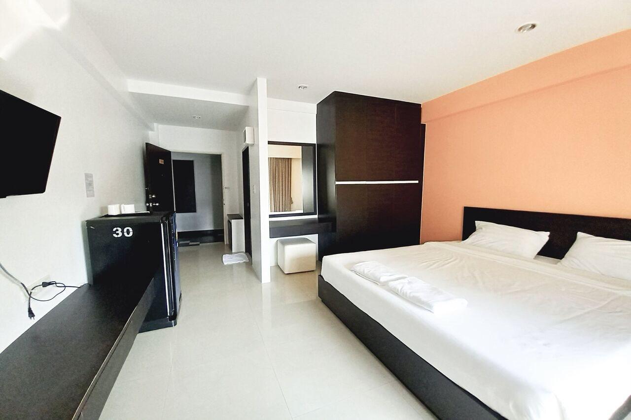 OYO 405 Ruan Plaisoi Apartment Banguecoque Exterior foto