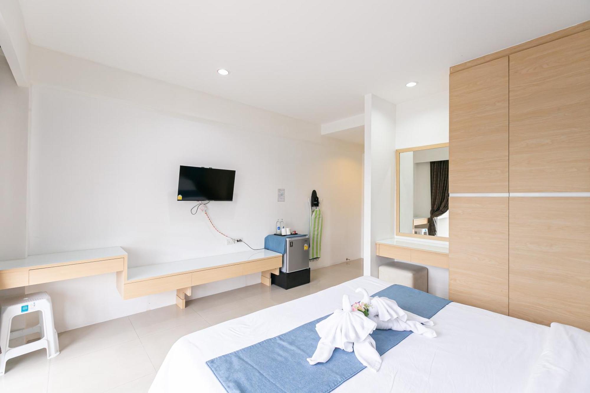 OYO 405 Ruan Plaisoi Apartment Banguecoque Exterior foto