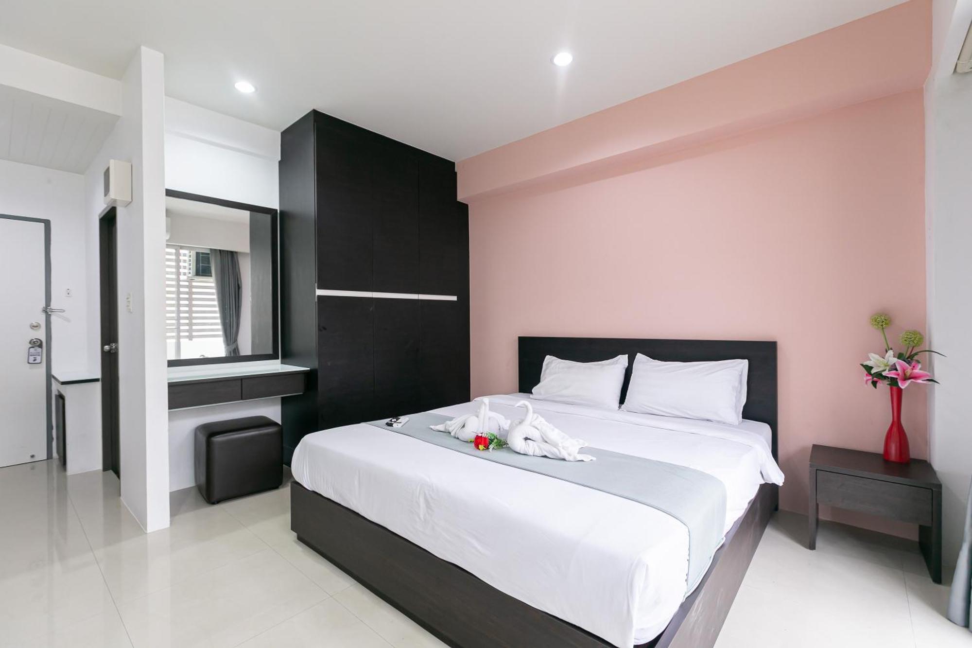 OYO 405 Ruan Plaisoi Apartment Banguecoque Exterior foto