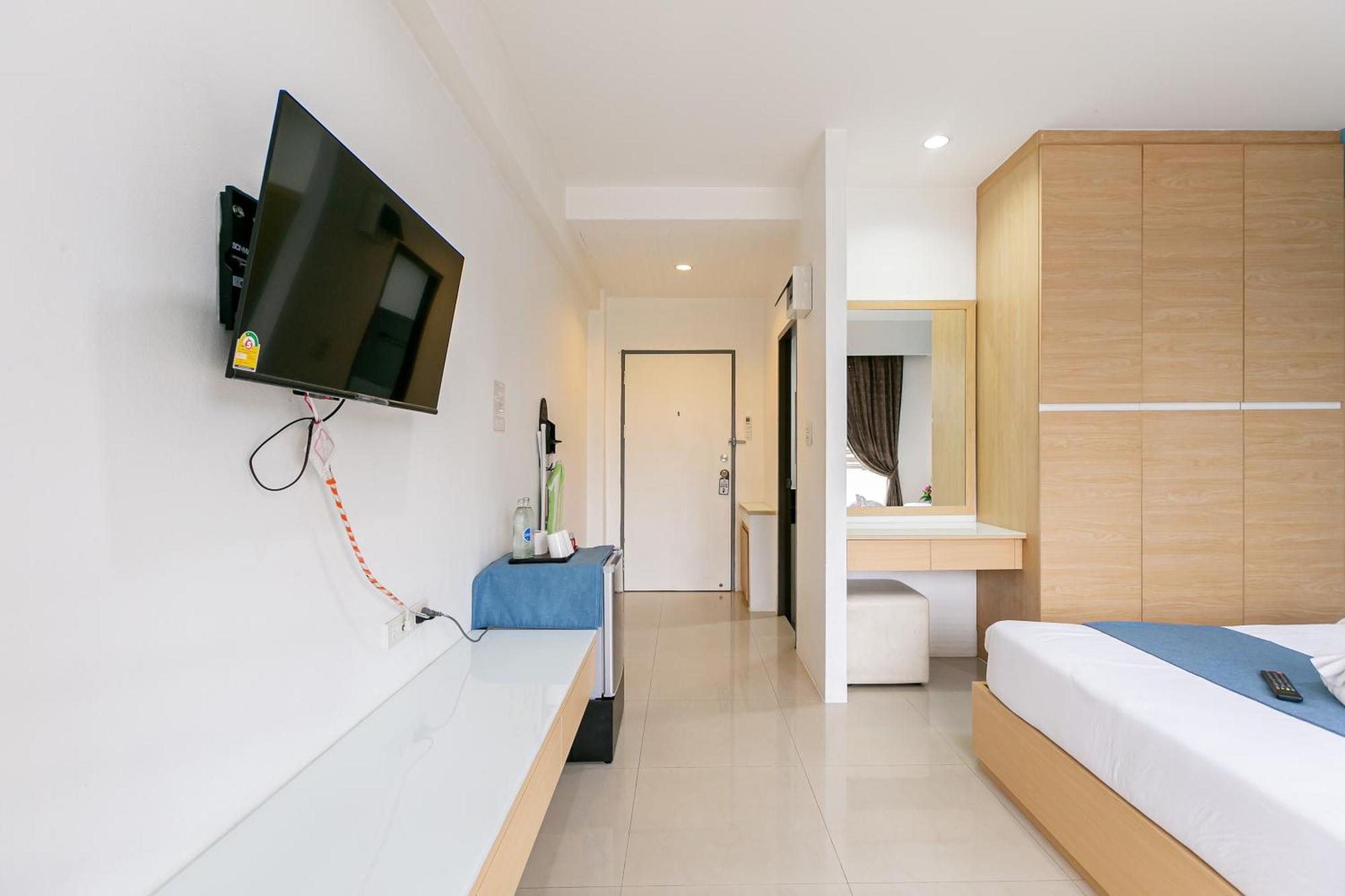 OYO 405 Ruan Plaisoi Apartment Banguecoque Exterior foto