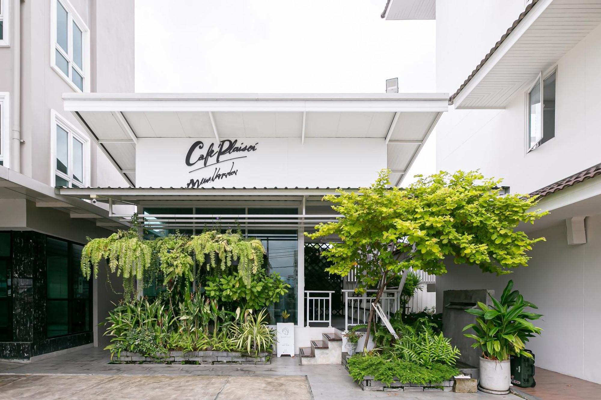 OYO 405 Ruan Plaisoi Apartment Banguecoque Exterior foto