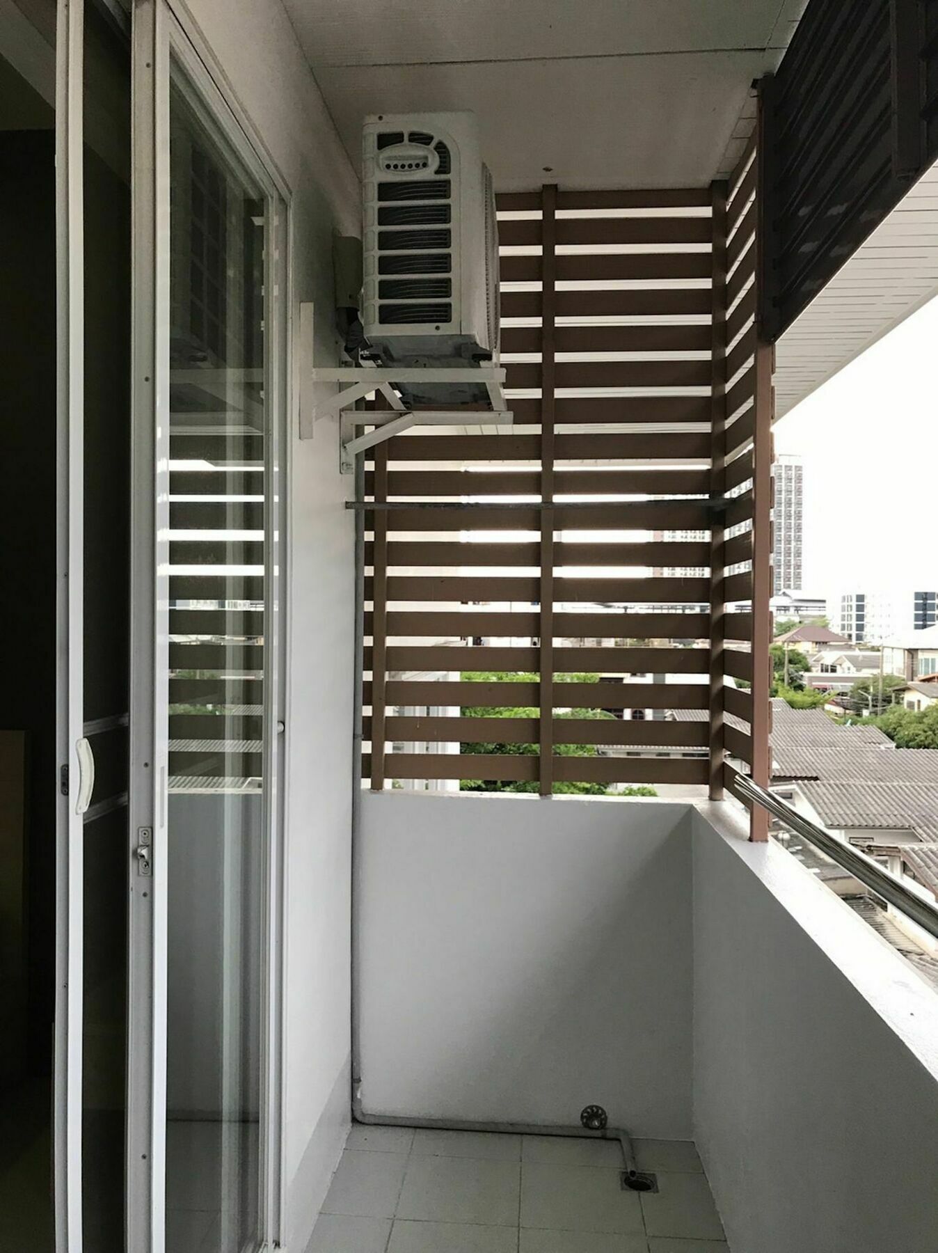 OYO 405 Ruan Plaisoi Apartment Banguecoque Exterior foto