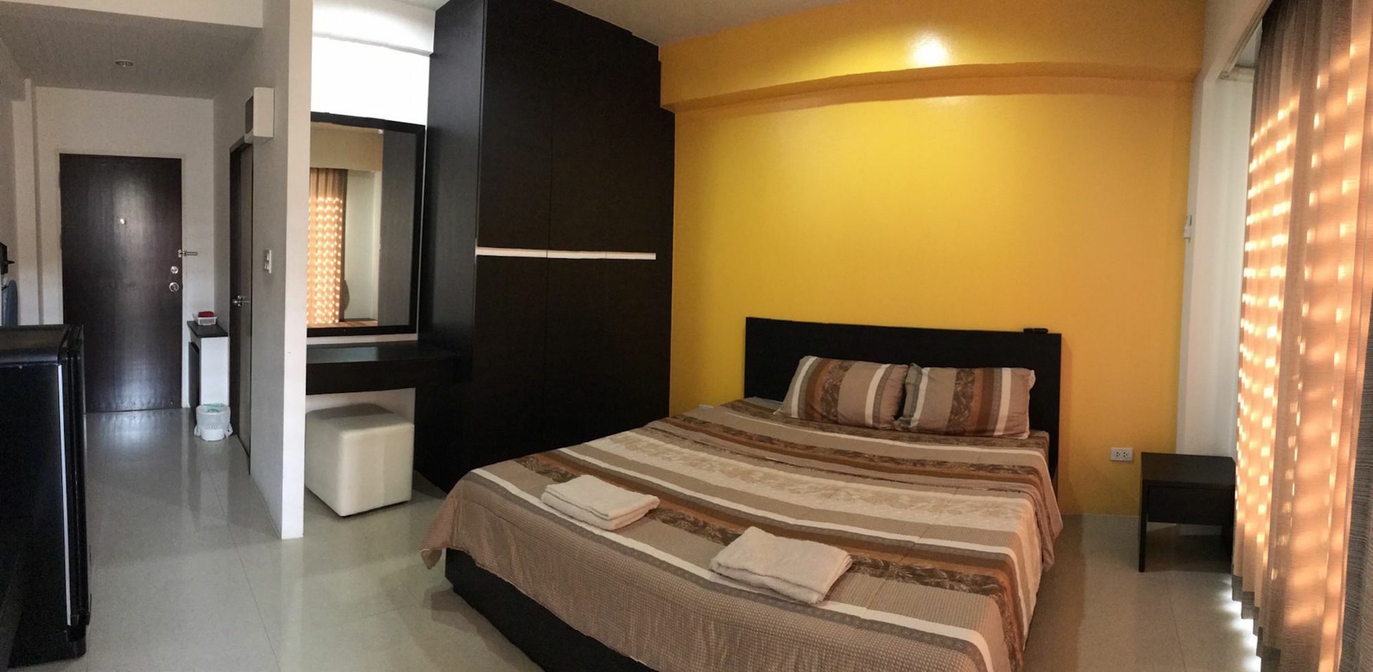 OYO 405 Ruan Plaisoi Apartment Banguecoque Exterior foto